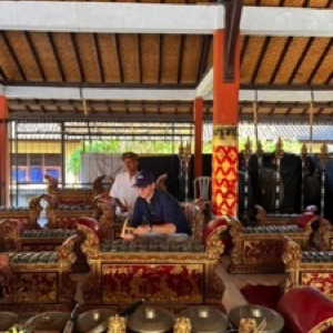 Bali sud, côte ouest : Kuta, Jimbaran et Uluwatu. Un juste milieu entre spiritualité des locaux et surtourisme 🫠.#bali #Indonesia